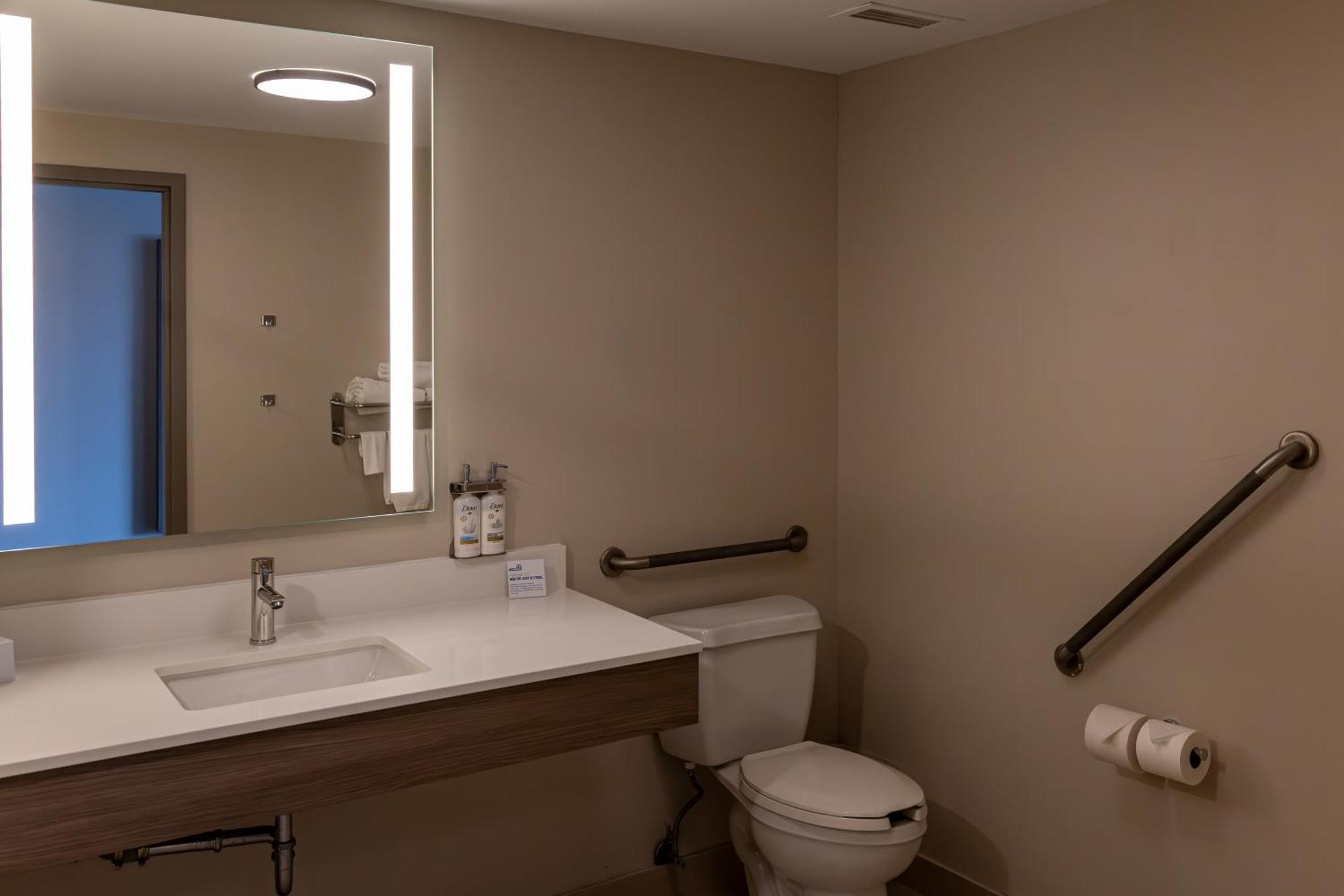 Holiday Inn Express Hotel & Suites Brockville By Ihg Luaran gambar