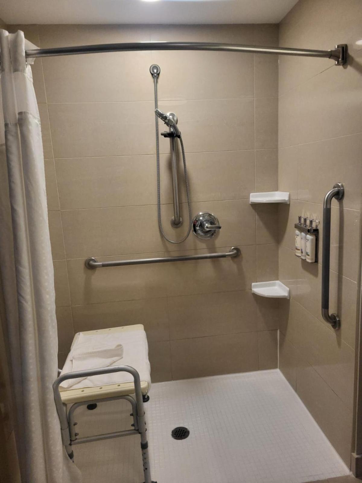 Holiday Inn Express Hotel & Suites Brockville By Ihg Luaran gambar