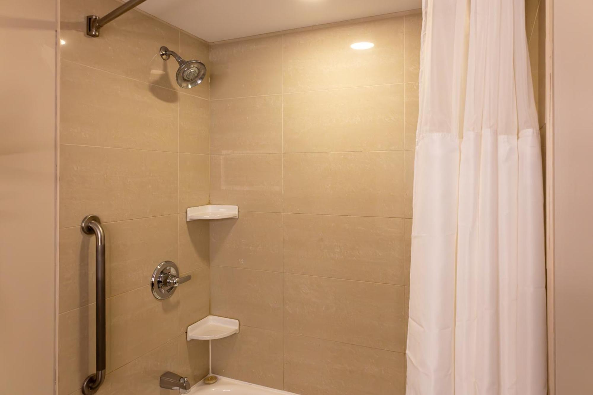 Holiday Inn Express Hotel & Suites Brockville By Ihg Luaran gambar